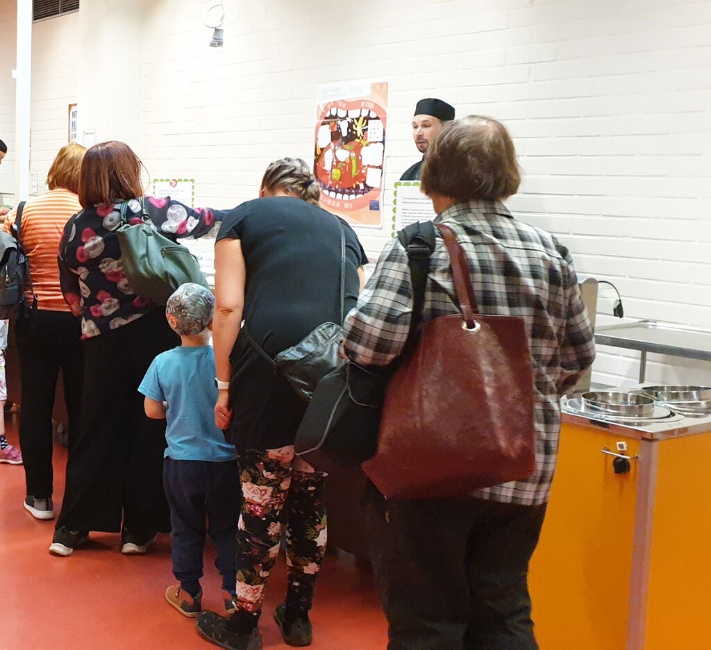 Riihimäki Lähiöfest maistelu.jpg